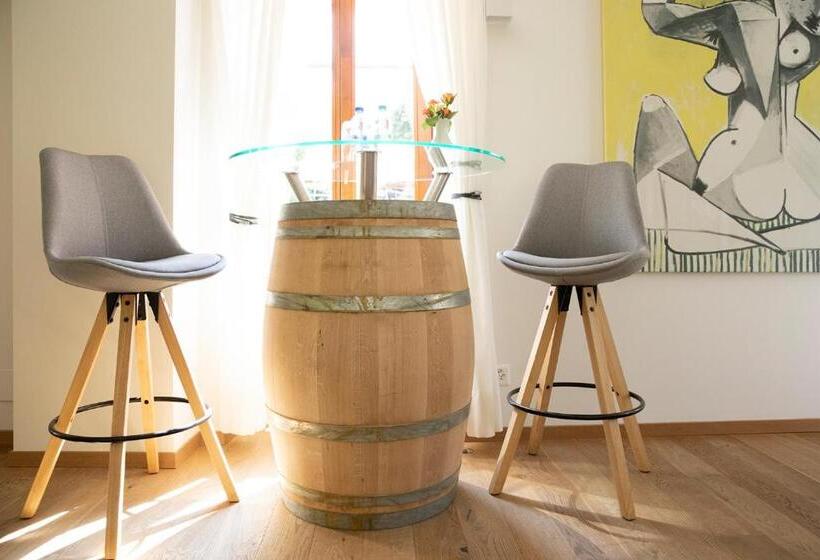 סוויטת ג'וניור, San Bernardo