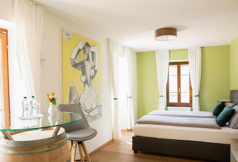 סוויטת ג'וניור, San Bernardo