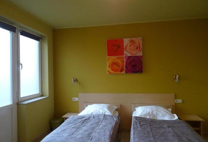 Номер Стандарт Трехместный, Hostellerie Daiseldaele