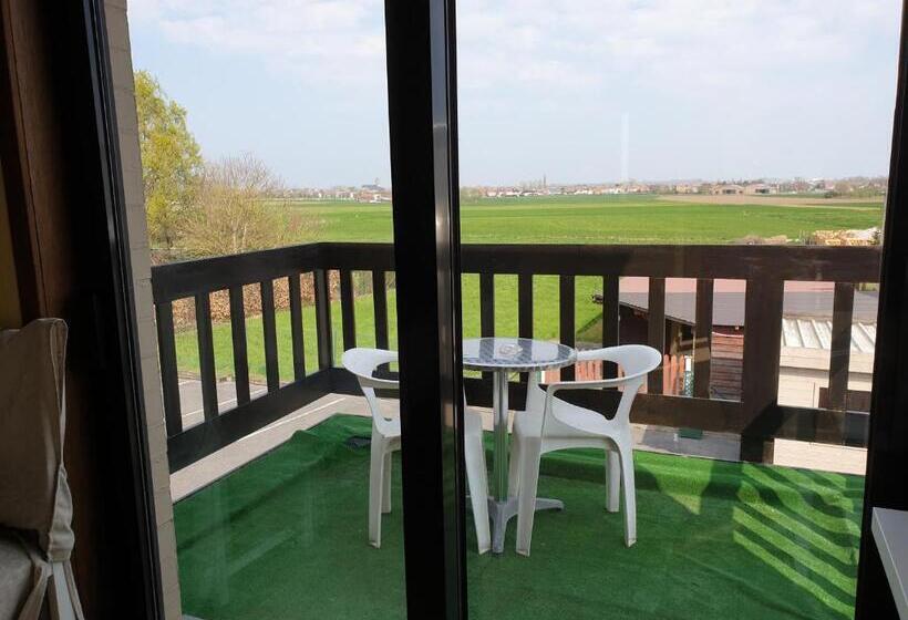 Номер Стандарт с Балконом, Hostellerie Daiseldaele