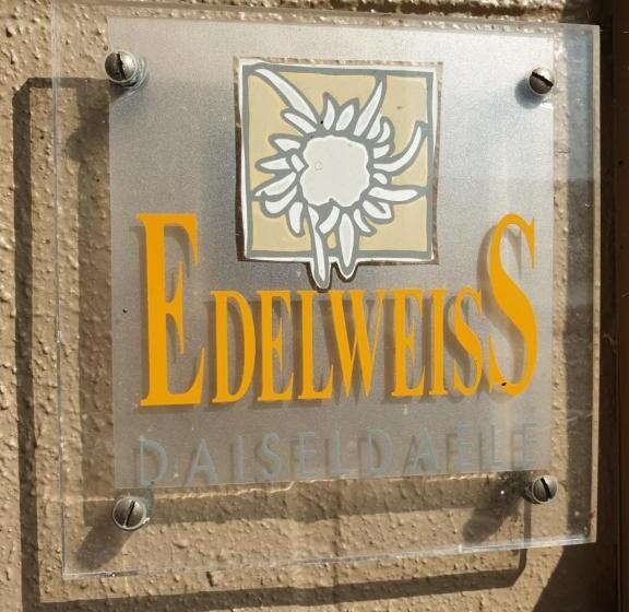 Номер Стандарт с Балконом, Hostellerie Daiseldaele