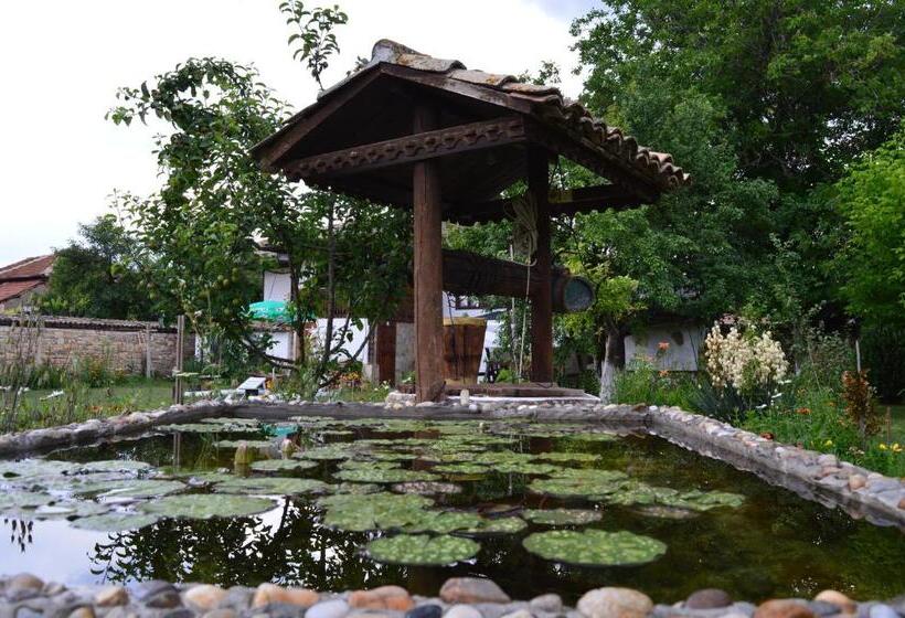 غرفة قياسية, The Old House Guest House