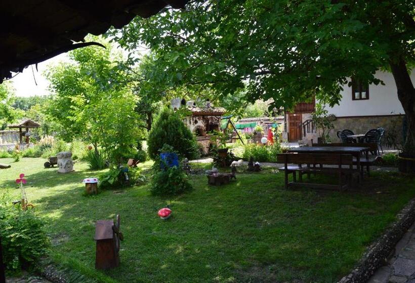 غرفة قياسية, The Old House Guest House