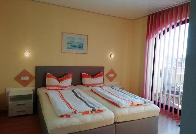 带1个卧室的公寓, Pension Schmitt