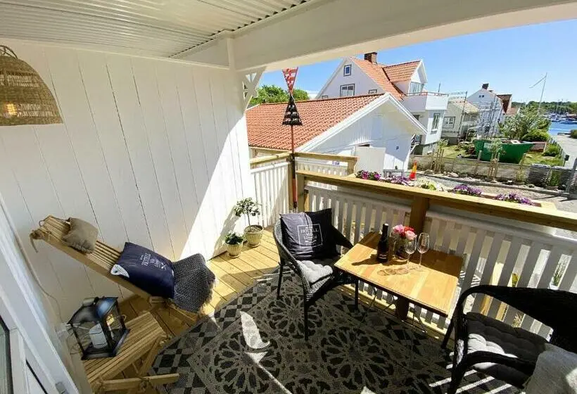 オーシャンビュースタンダードルームバルコニー付き, Skaftö Hotell Villa Lönndal, Grundsund