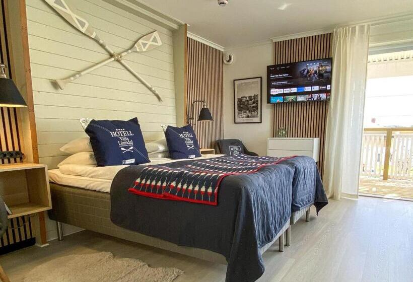 غرفة ديلوكس مطلّة علي البحر مزوَّدة بشُرفة, Skaftö Hotell Villa Lönndal, Grundsund