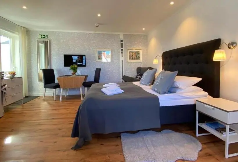 片側に海が見えるデラックスルーム, Skaftö Hotell Villa Lönndal, Grundsund
