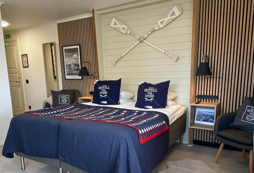 غرفة ديلوكس مطلّة علي البحر مزوَّدة بشُرفة, Skaftö Hotell Villa Lönndal, Grundsund