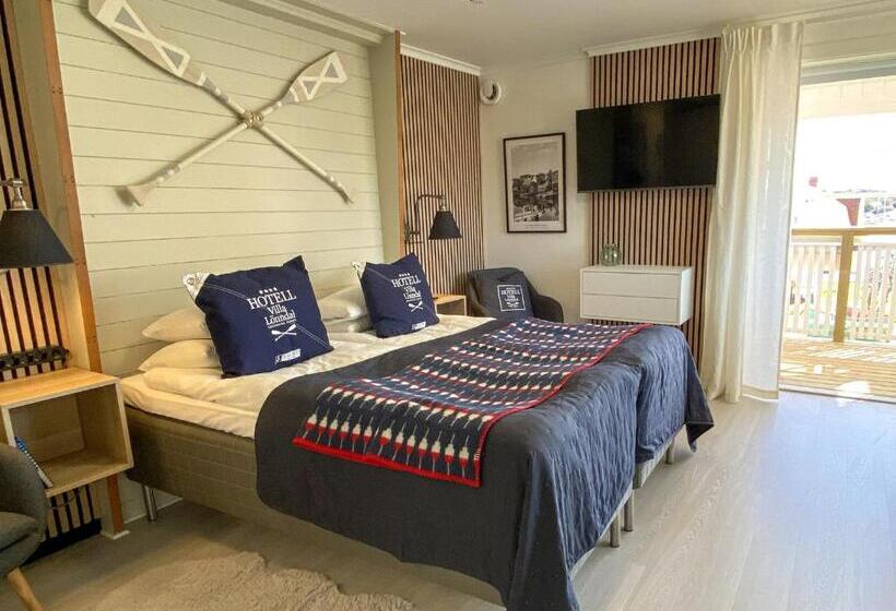 غرفة ديلوكس مطلّة علي البحر مزوَّدة بشُرفة, Skaftö Hotell Villa Lönndal, Grundsund