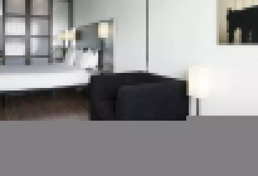 اتاق سوپریور با تخت بزرگ, Ac Hotel Coslada Aeropuerto By Marriott