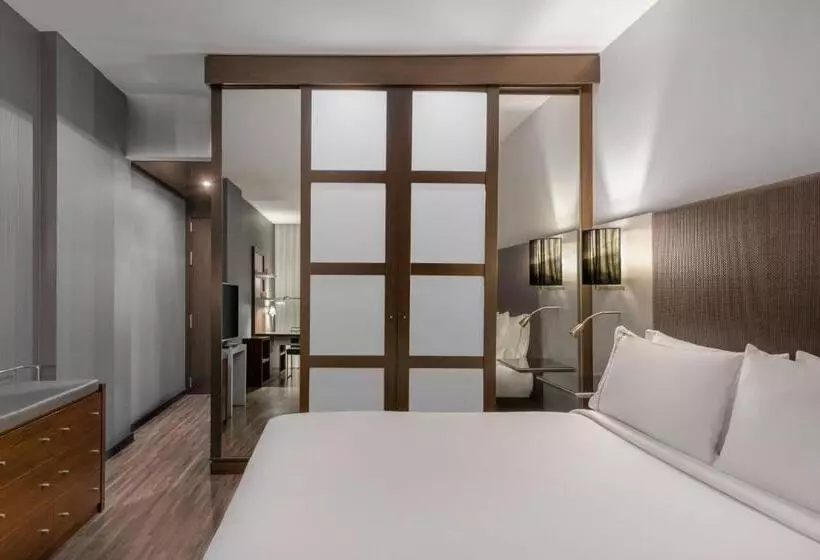 اتاق استاندارد با تخت بزرگ, Ac Hotel Coslada Aeropuerto By Marriott