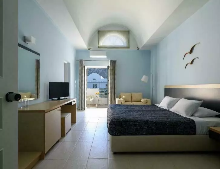 سوییت جونیور, Afroditi Venus Beach Resort