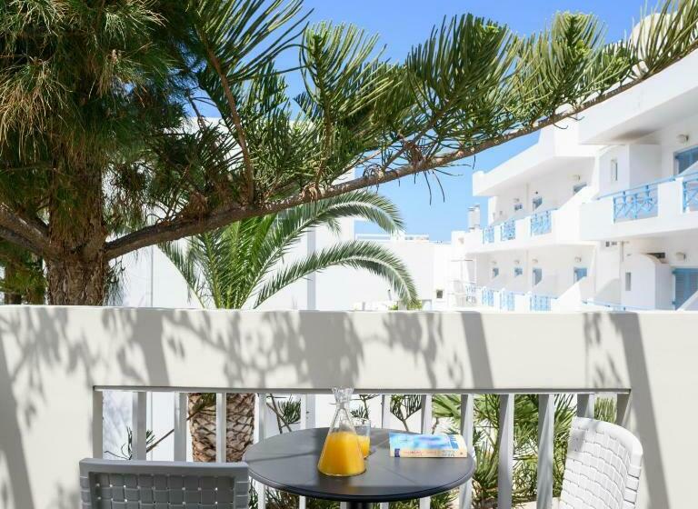 جناح جونيور, Afroditi Venus Beach Resort