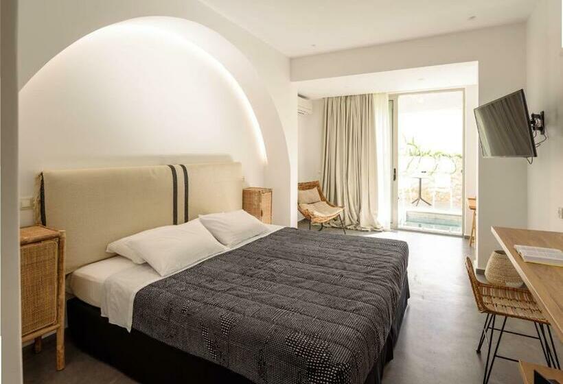 جناح جونيور مزوَّد بجاكوزي, Afroditi Venus Beach Resort