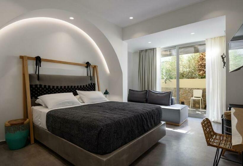 جناح جونيور مزوَّد بجاكوزي, Afroditi Venus Beach Resort