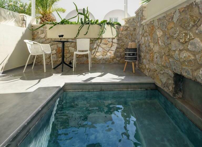 جناح جونيور مزوَّد بجاكوزي, Afroditi Venus Beach Resort