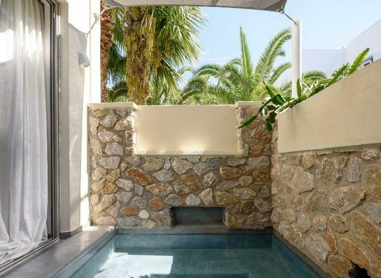 جناح جونيور مزوَّد بجاكوزي, Afroditi Venus Beach Resort