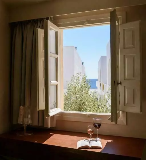 سوییت, Afroditi Venus Beach Resort