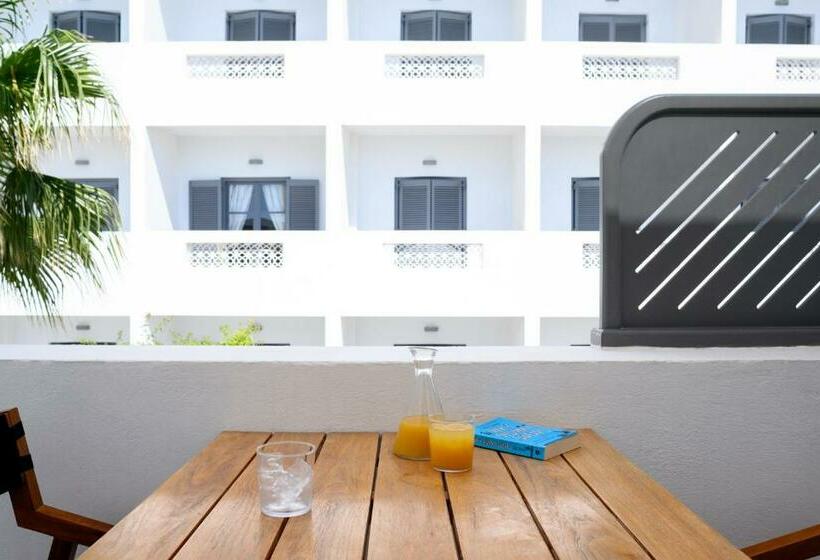 이그제큐티브 룸, Afroditi Venus Beach Resort