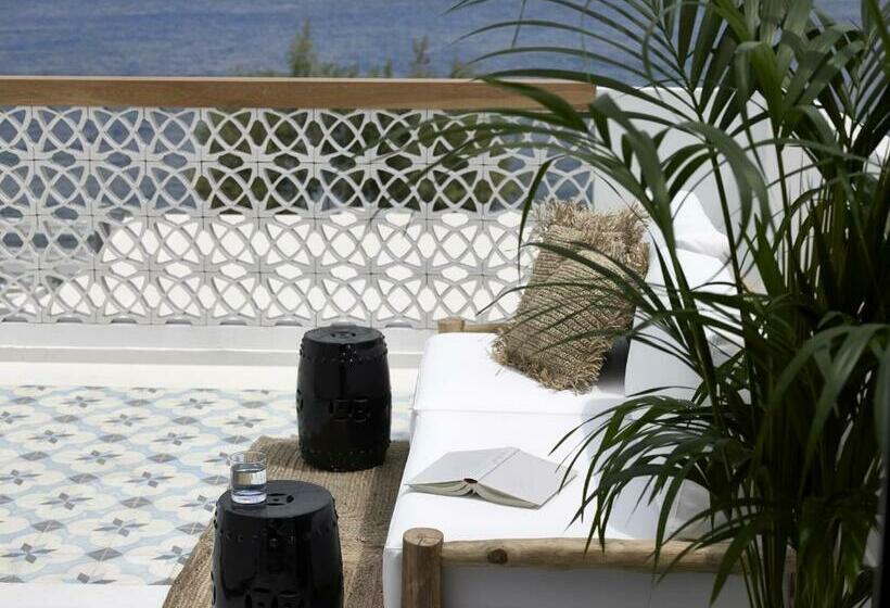 غرفة ديلوكس مطلّة علي البحر, Afroditi Venus Beach Resort