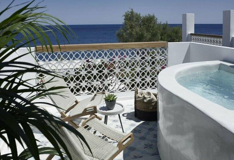 غرفة ديلوكس مطلّة علي البحر, Afroditi Venus Beach Resort