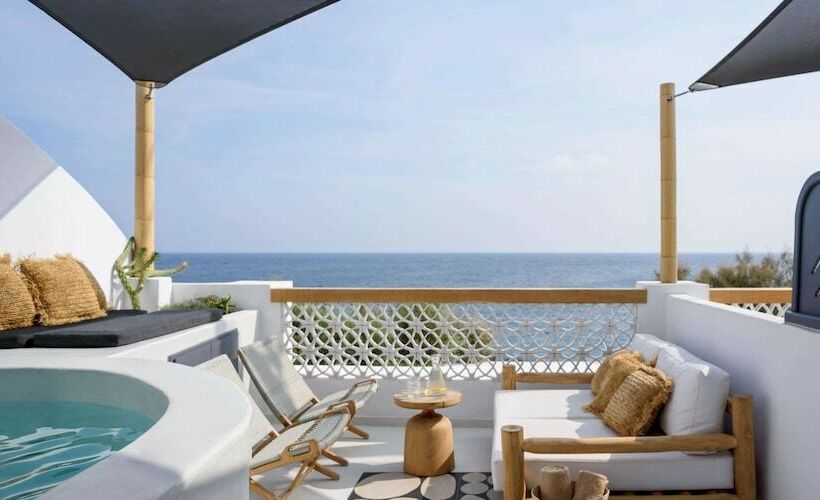 غرفة ديلوكس مطلّة علي البحر, Afroditi Venus Beach Resort