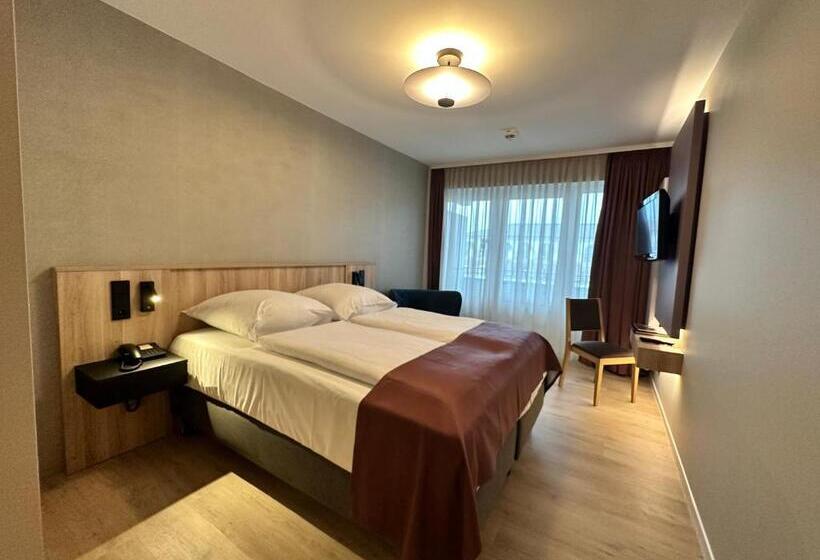 带阳台的豪华间, Apartment Hotel Hamburg Mitte