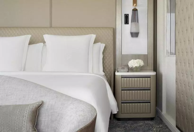 سوئیت با تخت بزرگ, Four Seasons Hotel Riyadh