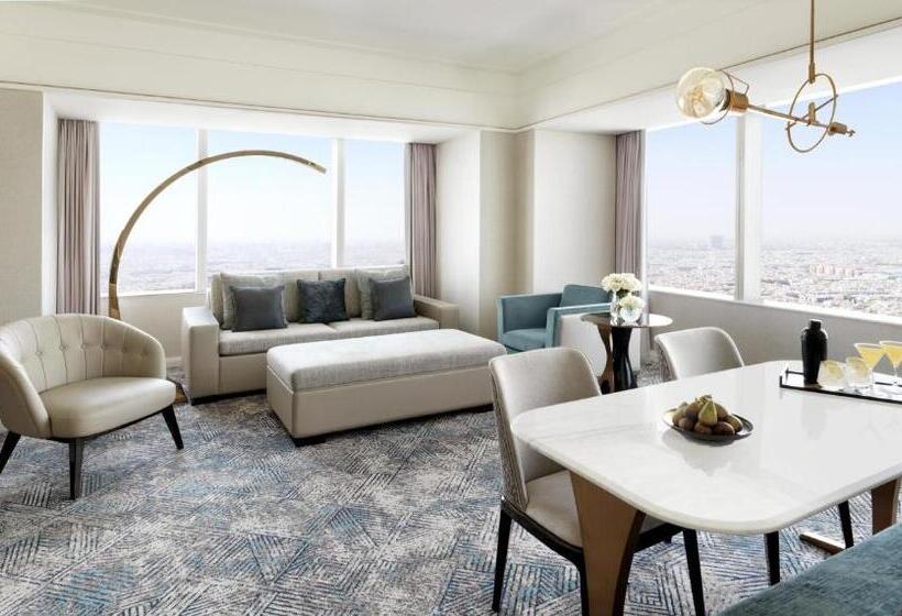 Люкс Кровать Кинг, Four Seasons Hotel Riyadh