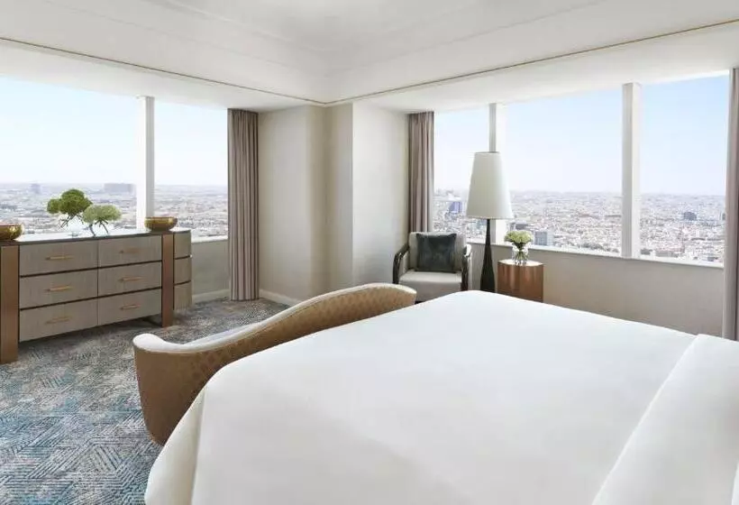سوئیت با تخت بزرگ, Four Seasons Hotel Riyadh