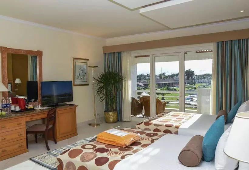 Superior Room Pool View