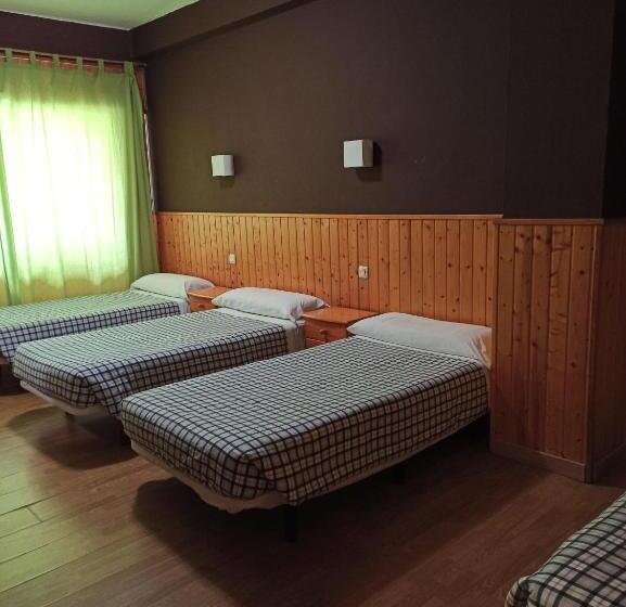 4인용 스탠다드 룸, Hostal La Torre