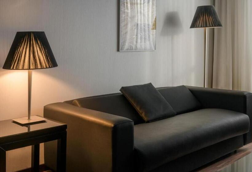 اتاق سوپریور با تخت بزرگ, Ac Hotel Coslada Aeropuerto By Marriott