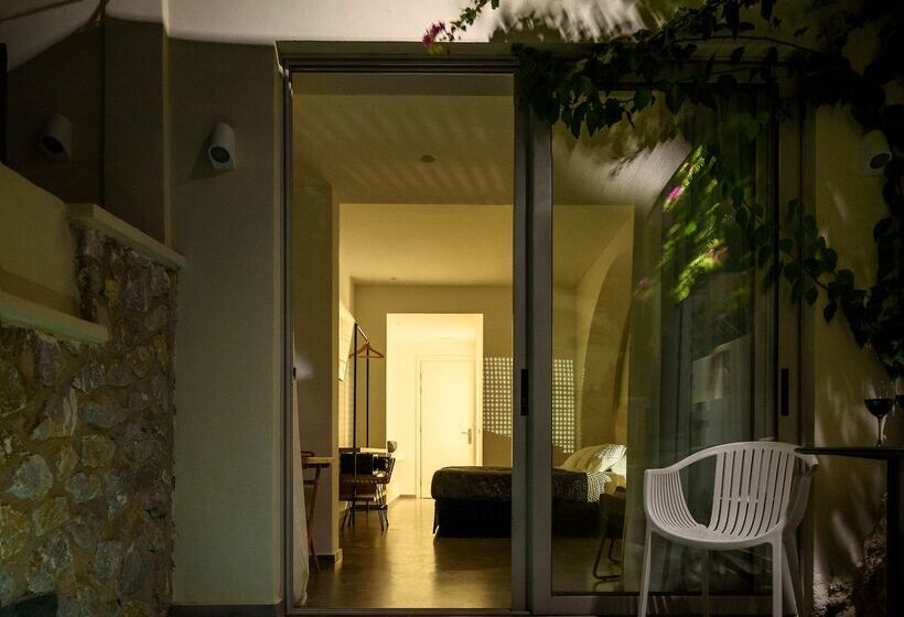 جناح جونيور مزوَّد بجاكوزي, Afroditi Venus Beach Resort