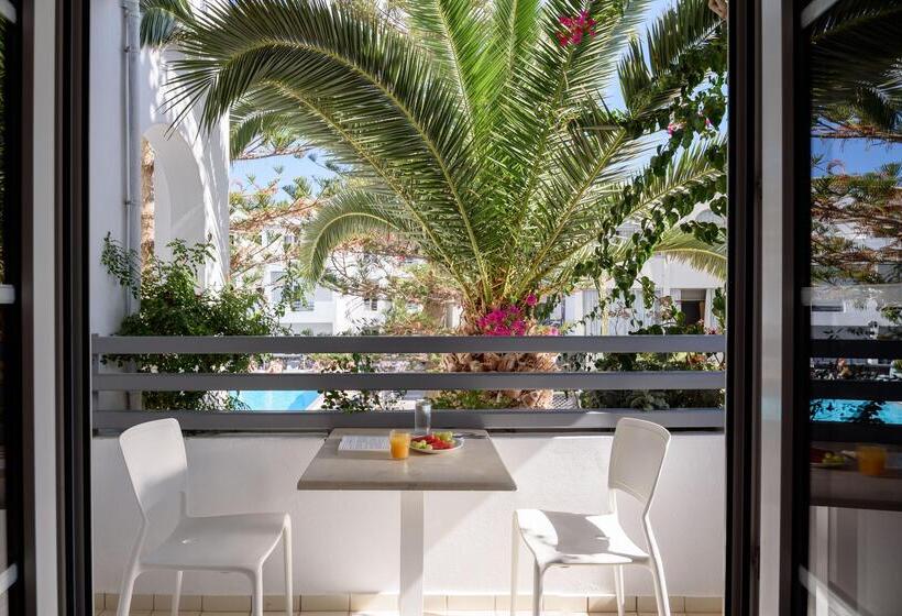 جناح, Afroditi Venus Beach Resort