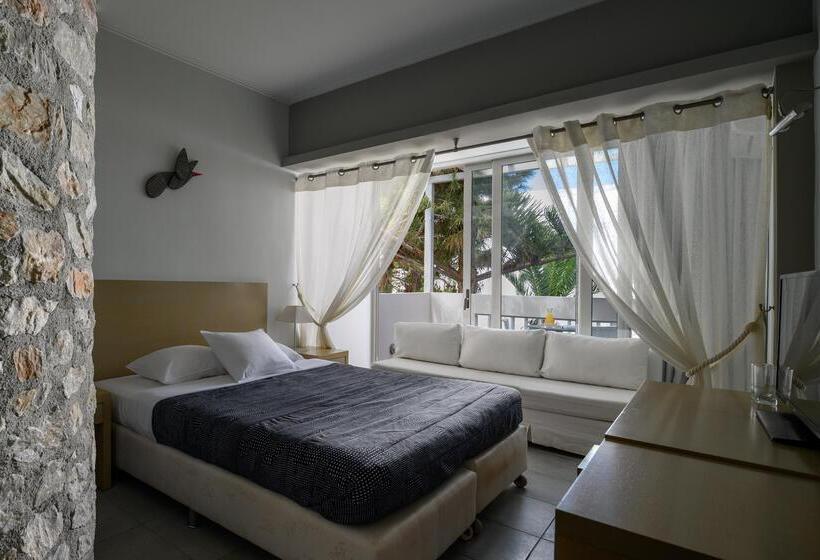 جناح جونيور, Afroditi Venus Beach Resort