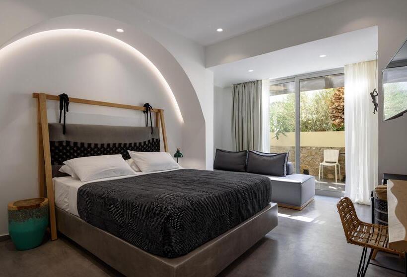 جناح جونيور مزوَّد بجاكوزي, Afroditi Venus Beach Resort