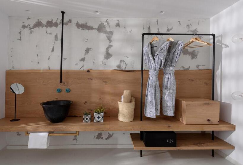 غرفة ديلوكس مطلّة علي البحر, Afroditi Venus Beach Resort