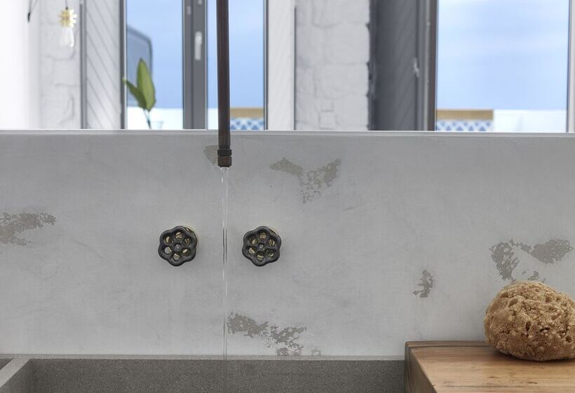 غرفة ديلوكس مطلّة علي البحر, Afroditi Venus Beach Resort