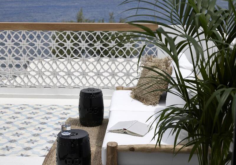 غرفة ديلوكس مطلّة علي البحر, Afroditi Venus Beach Resort