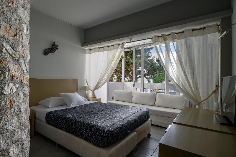 جناح جونيور, Afroditi Venus Beach Resort