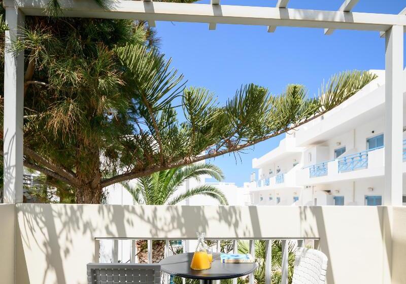 주니어 스위트, Afroditi Venus Beach Resort
