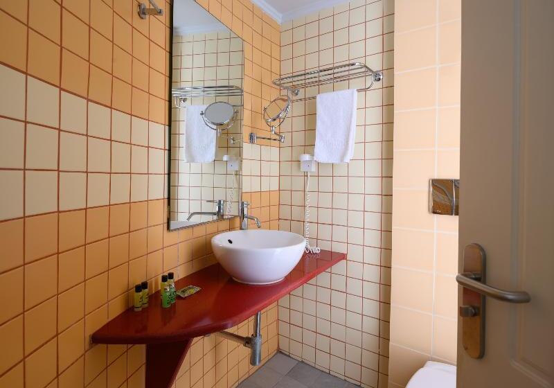 جناح جونيور, Afroditi Venus Beach Resort