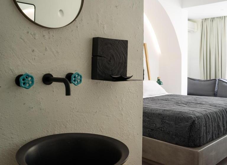 جناح جونيور مزوَّد بجاكوزي, Afroditi Venus Beach Resort