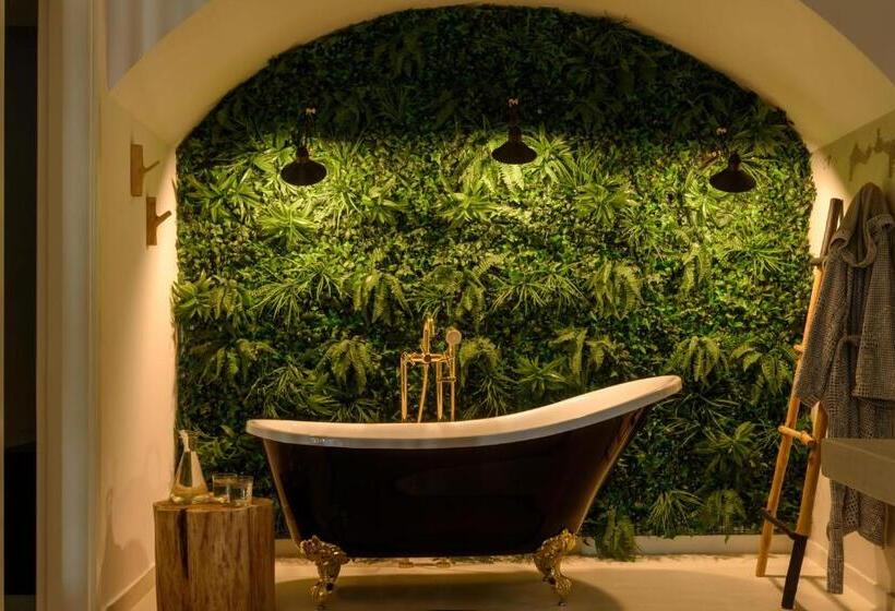 غرفة ديلوكس مطلّة علي البحر, Afroditi Venus Beach Resort