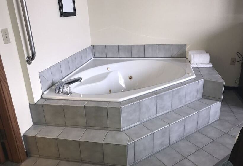 Люкс, Northwoods Inn & Suites Blackduck