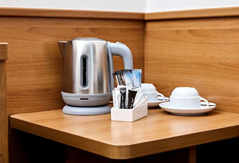 חדר סטנדרט נוף לים עם מרפסת, Maistra Select Astarea