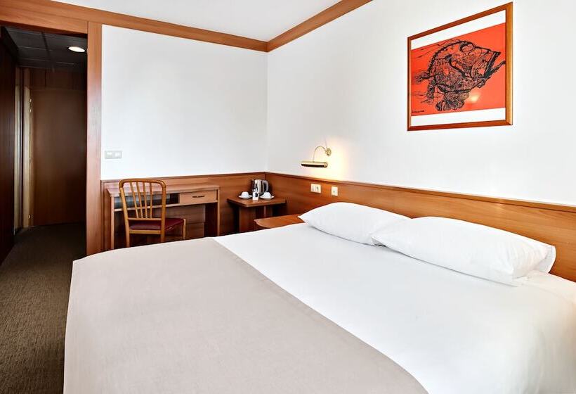 חדר סטנדרט נוף לים עם מרפסת, Maistra Select Astarea