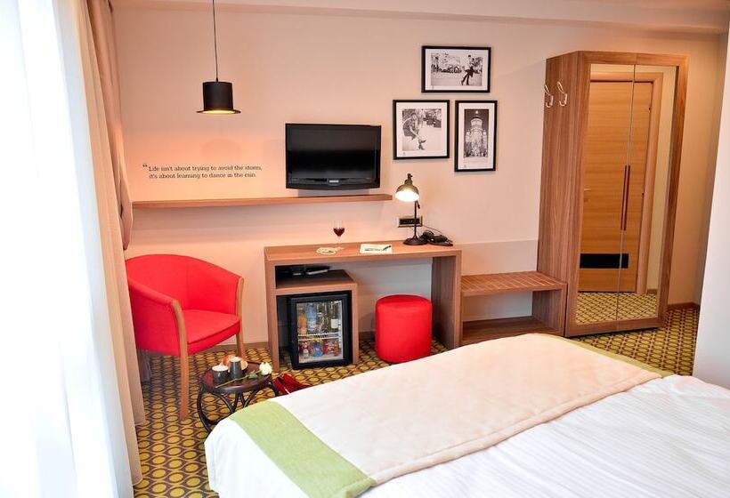 اتاق استاندارد, Capitolina City Chic