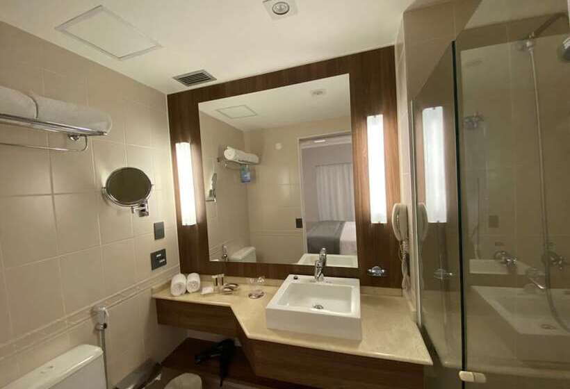 اتاق لوکس, Clarion Faria Lima